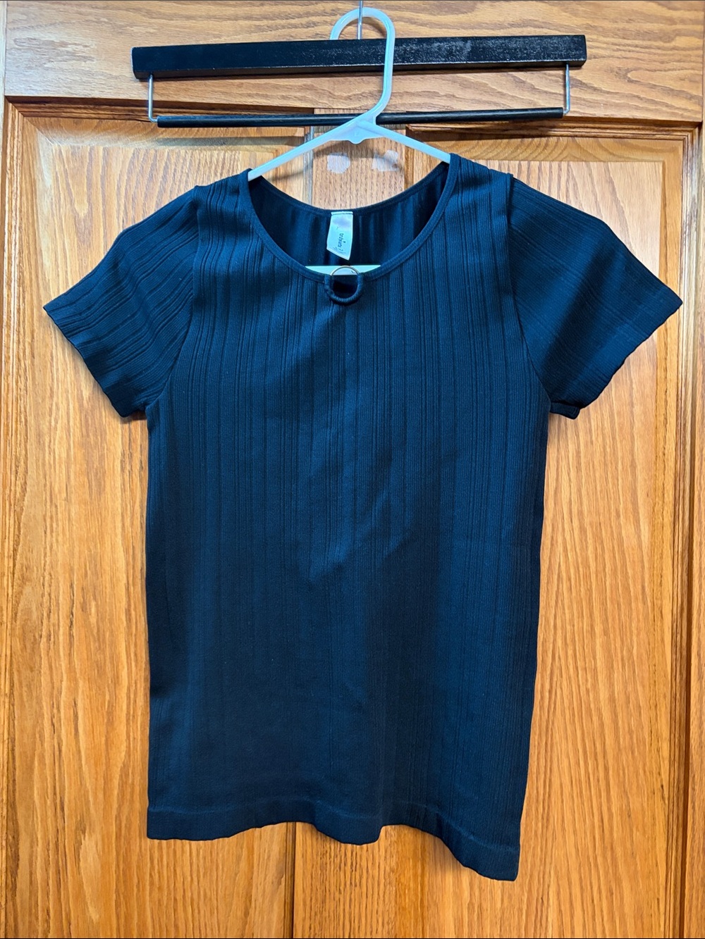 Women's Black Ribbed Short-Sleeve Top with Front Ring Accent